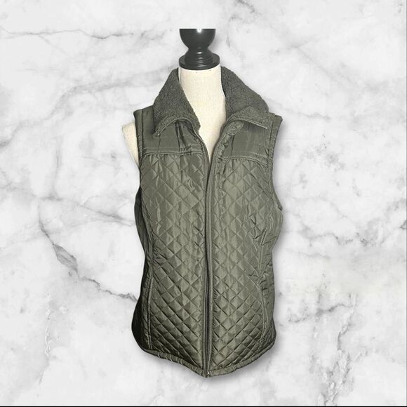 Denim & Co. Zip Front Quilted Vest with Faux Sherpa Lining Size Medium - Picture 1 of 8